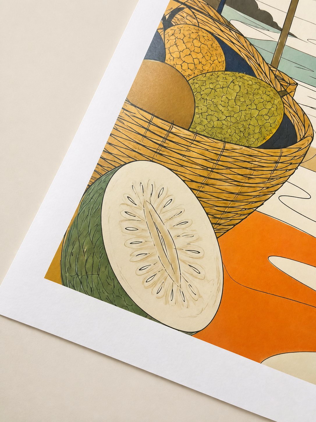 Gros plan sur l'angle d'un tirage : la marge blanche, le grain du papier d'art et les couleurs imprimées