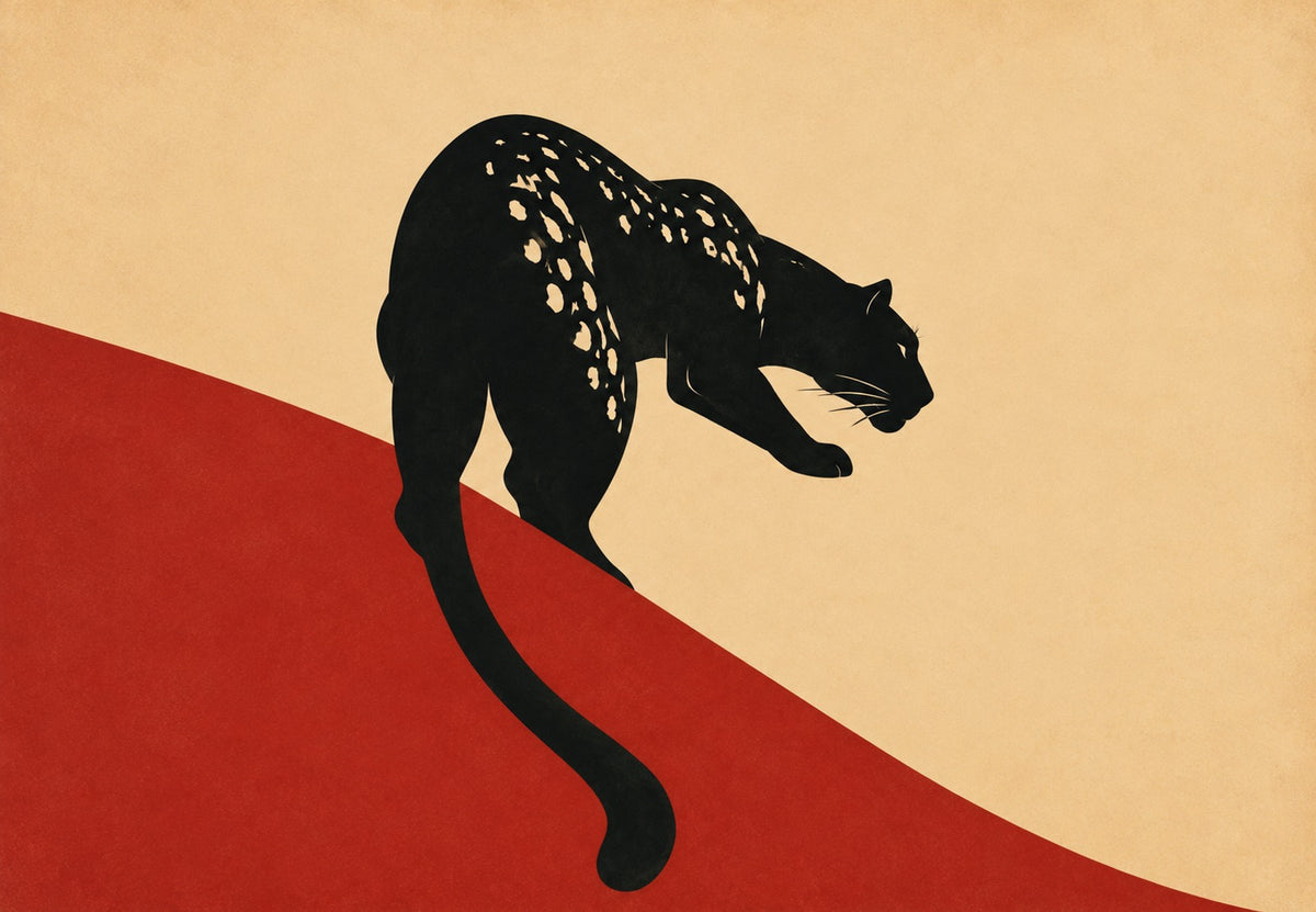 Schwarzer Leopard auf rotem Hang (Querformat)