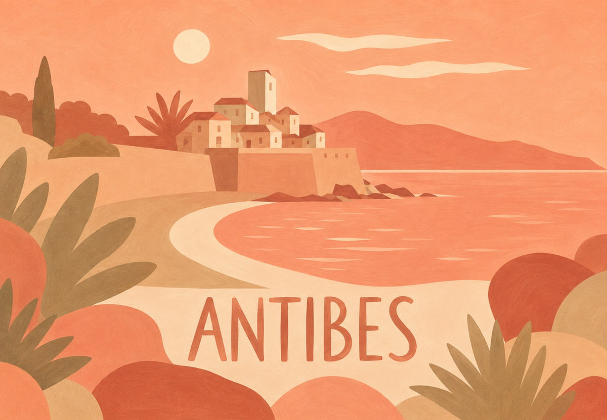 Antibes - La vieille ville au-dessus de l'anse (Paysage)