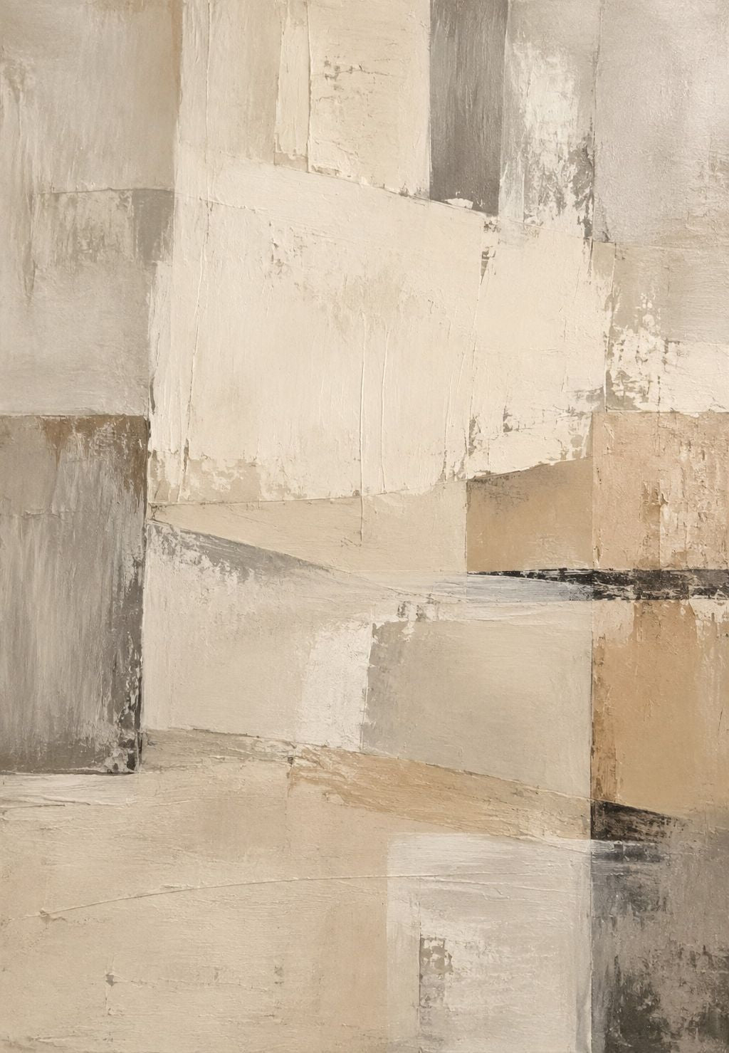 Vrstvy béžového a šedého kamene