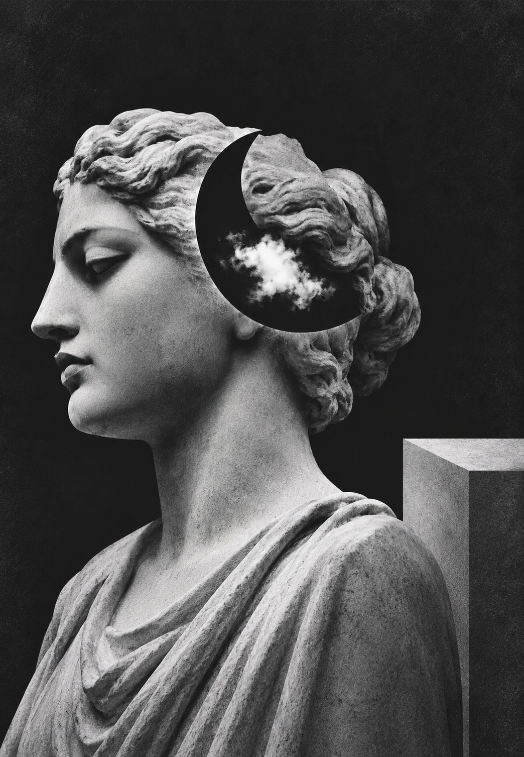 Profilo di marmo con luna crescente