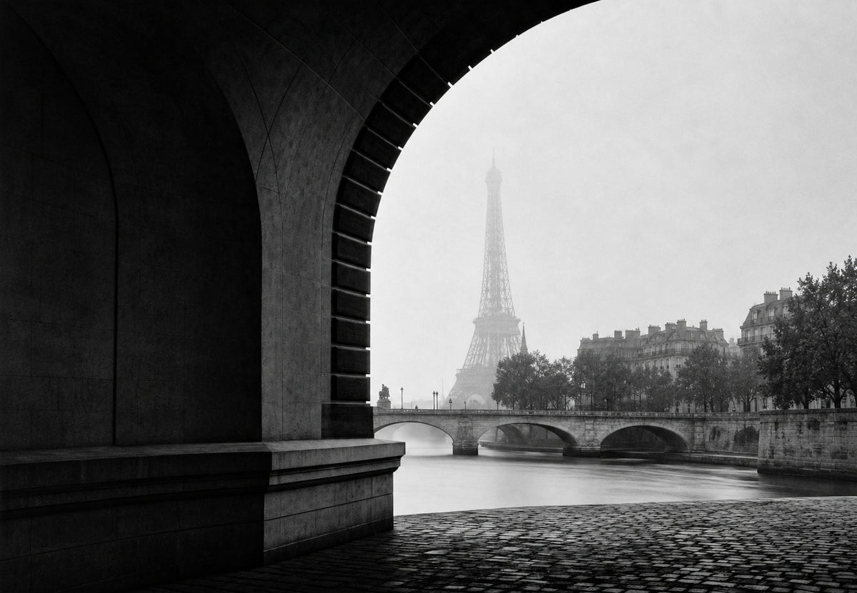 Under the arch, the mist (Landscape)