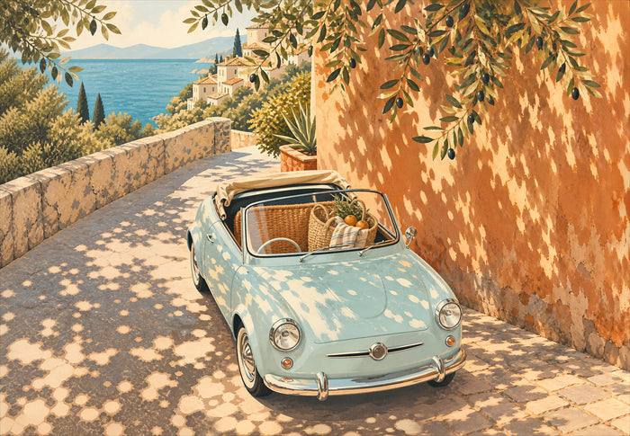 Un petit cabriolet bleu pastel garé sur une ruelle pavée en Méditerranée, avec un panier d'oranges sur le siège, un mur ocre couvert d'oliviers, et un village côtier blanc au bord de la mer en arrière-plan.