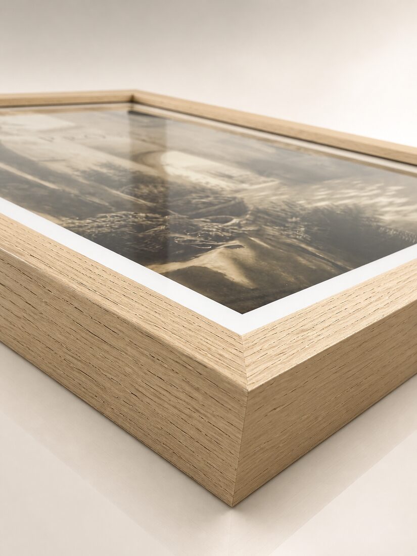 Wooden frame for posters